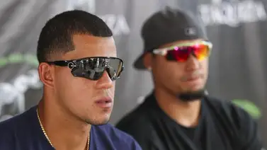 Báez y Berríos donan comida y mercados Báez y Berríos donan comida y mercados