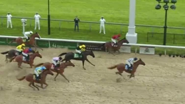 Secretariat gana edición virtual del Derby de Kentucky