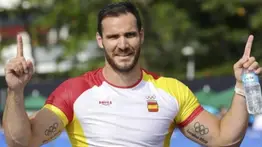 Deportistas asumen labores policiales ante pandemia