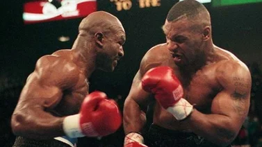 Holyfield abre la puerta a una pelea con Tyson