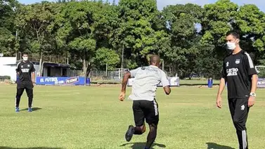 Los jugadores del Emelec vuelven a los entrenamientos Los jugadores del Emelec vuelven a los entrenamientos