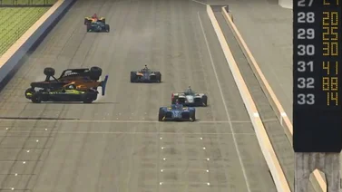 IndyCar se reanudará y parará otro mes