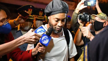 Ronaldinho se acerca a su tercer mes de encierro en Paraguay