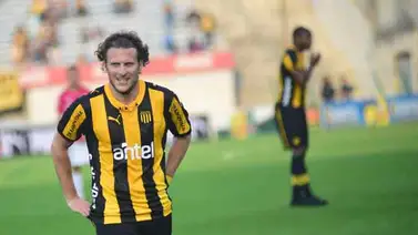 Diego Forlán prepara su vuelta a los entrenamientos Diego Forlán prepara su vuelta a los entrenamientos