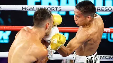 Joshua Franco se lleva el título supermosca al imponerse contra Moloney Joshua Franco se lleva el título supermosca al imponerse contra Moloney