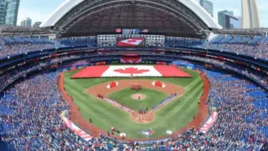 Gran Carpa hace entrega del plan para jugar en Canadá Gran Carpa hace entrega del plan para jugar en Canadá