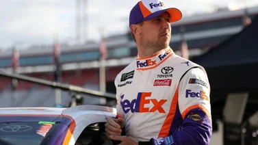 Hamlin gana segunda carrera de NASCAR