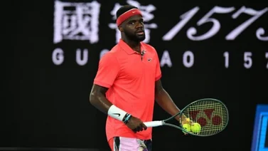 Tiafoe da positivo por coronavirus y es baja en Atlanta