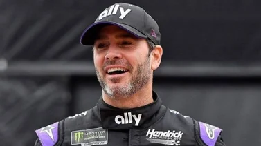 Jimmie Johnson da positivo por coronavirus y no correrá la serie NASCAR