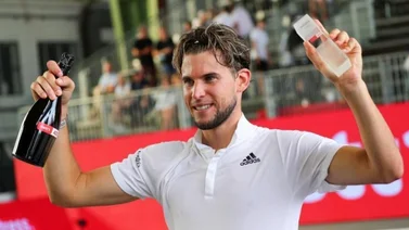 Thiem vence a Sinner y gana en Berlín