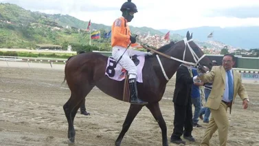 King Angelus vs Tuki Monton duelo de campeones en el Hinava