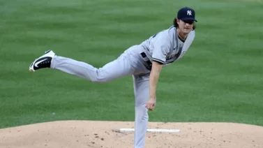 Cole domina a Orioles en un juego no programado inicialmente