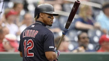 Francisco Lindor firma con Criollos de Caguas en la Liga de Puerto Rico