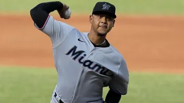 FOTO: Elieser Hernández ponchó a cinco en blanqueada de Marlins