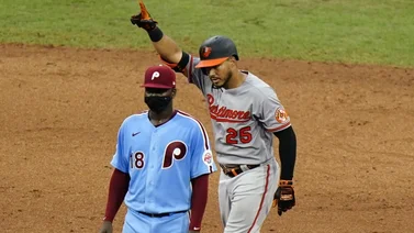 VIDEO: Santander y Núñez remolcaron cinco carreras en paliza de Orioles a Filis