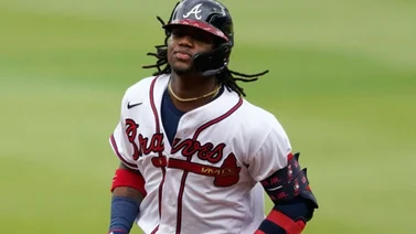 VIDEO: Acuña Jr. regresó con su poder y se la sacó a Cole