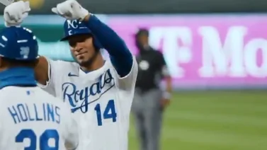 Olivares tuvo un productivo estreno con Reales de Kansas City