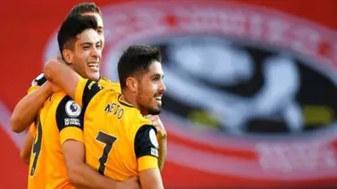 Los Lobos regresan entonados y cazan su primera víctima en Premier Los Lobos regresan entonados y cazan su primera víctima en Premier