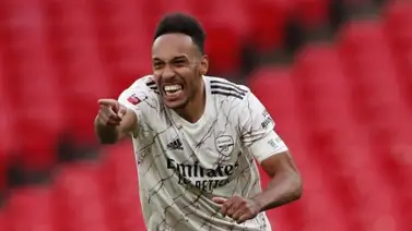 Aubameuyang renueva con el Arsenal por tres años más Aubameuyang renueva con el Arsenal por tres años más