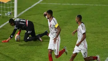 Doble remontada de Athletico Paranaense, que ganó en la altura Doble remontada de Athletico Paranaense, que ganó en la altura