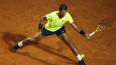Nadal arrolla a Carreño en su regreso a la competición