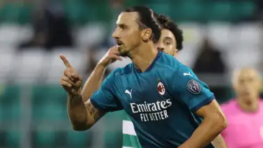 Zlatan inicia "on fire" la temporada y Milan gana en la UEL Zlatan inicia "on fire" la temporada y Milan gana en la UEL