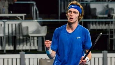 Rublev supera sin problemas la primera ronda
