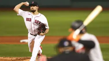 Eovaldi y Devers se combinan en victoria a los Medias Rojas Eovaldi y Devers se combinan en victoria a los Medias Rojas