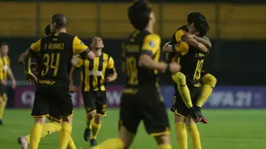Peñarol es contundente en casa ante Colo Colo Peñarol es contundente en casa ante Colo Colo