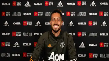 Álex Telles se viste de rojo y ficha por el Manchester United Álex Telles se viste de rojo y ficha por el Manchester United