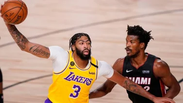 VIDEO: Anthony Davis y Lakers le clavaron daga mortal al Heat