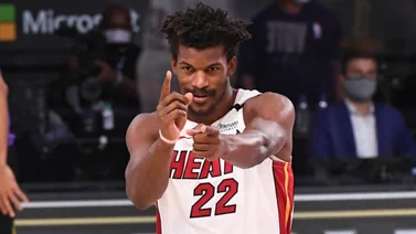 Butler mantiene a los Heat con vida ante los Lakers