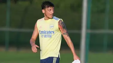 Özil recibió un bonus de ocho millones por lealtad Özil recibió un bonus de ocho millones por lealtad