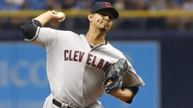 Carlos Carrasco fue escogido Regreso del Año de MLB por peloteros
