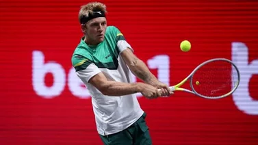 Davidovich se mete en semis del torneo de Colonia, le espera Zverev