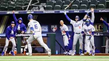 Dodgers se aferró al respirador artificial y extendió a seis la serie Dodgers se aferró al respirador artificial y extendió a seis la serie