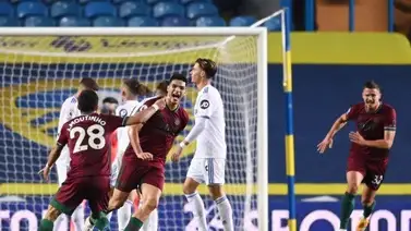 Un autogol le da el triunfo al Wolverhampton ante el Leeds de Bielsa Un autogol le da el triunfo al Wolverhampton ante el Leeds de Bielsa
