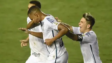 Soteldo volvió a portar la banda de capitán en el Santos y los suyos ganaron Soteldo volvió a portar la banda de capitán en el Santos y los suyos ganaron