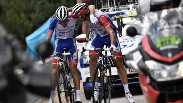 El francés Thibaut Pinot no toma la salida en la tercera etapa