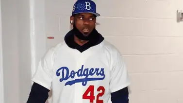 FOTO: LeBron se asombró por la increíble jugada de Rays FOTO: LeBron se asombró por la increíble jugada de Rays