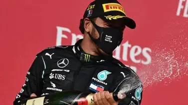 Hamilton y su primera 'bola de siete' Hamilton y su primera 'bola de siete'