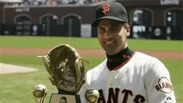 Omar Vizquel aparece por cuarta ocasión en la lista de aspirantes al Salón de la Fama Omar Vizquel aparece por cuarta ocasión en la lista de aspirantes al Salón de la Fama