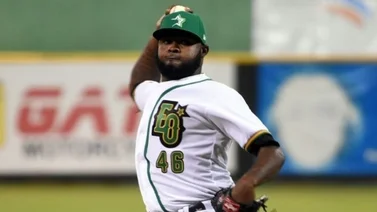 Wirfin Obispo suspendido en la pelota dominicana