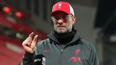 Klopp cuestiona los límites de aficionados en la Premier League Klopp cuestiona los límites de aficionados en la Premier League