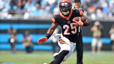 Bernard no entrena con los Bengals por conmoción cerebral