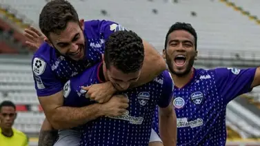Goleada violeta en la Carolina. Goleada violeta en la Carolina.