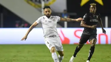 Santos pierde en casa ante Liga de Quito pero avanza a cuartos de final Santos pierde en casa ante Liga de Quito pero avanza a cuartos de final