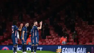 El Arsenal volvió a celebrar con sus fanáticos en la Europa League El Arsenal volvió a celebrar con sus fanáticos en la Europa League