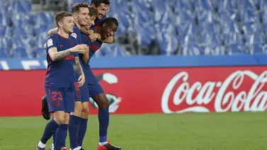 El Atlético, más líder tras superar a una Real Sociedad sin pegada El Atlético, más líder tras superar a una Real Sociedad sin pegada