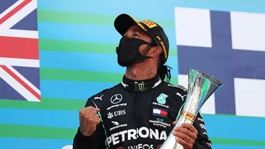 Lewis Hamilton es condecorado con el título de caballero